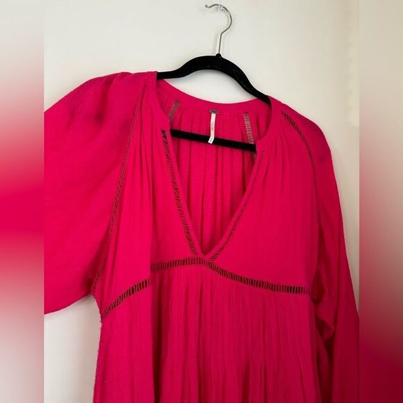 FREE PEOPLE FP Go Lightly V-Neck 3/4 Dolman SLEEVE
Swing Dress in hot pink - Picture 14 of 16
